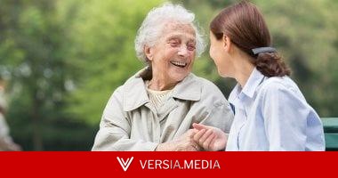 علامات مبكرة للخرف.. 4 أعراض تحذيرية قد تظهر قبل فقدان الذاكرة